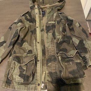 Gap Kids Camo Utility Jacket size 4-5